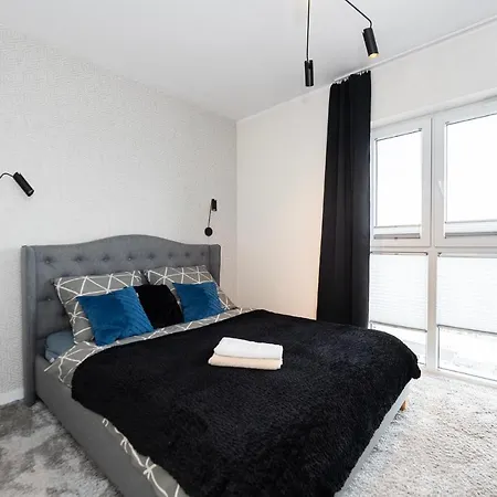 The Highest Penthouse In Lodz On B&B-Freeparking Exterior photo